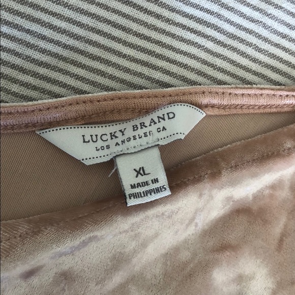 Lucky Brand Crush Velvet Top in Dusty Pink 🌸 - Picture 4 of 5